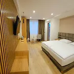 Otel Sibb *