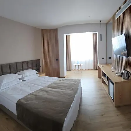 Sibb Hotell *
