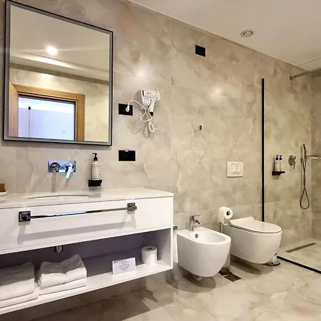 Sibb Hotell Tirana