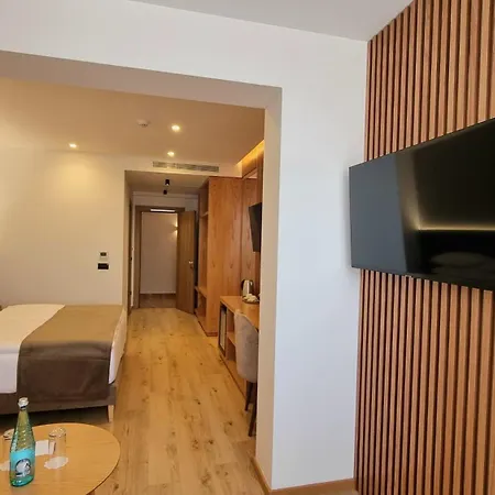 Otel Sibb *